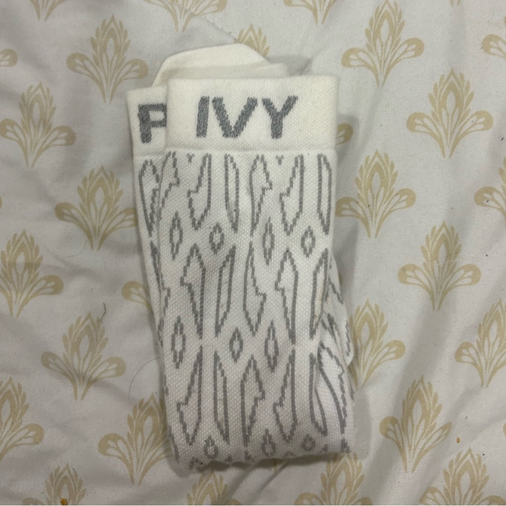 ADIDAS IVY PARK 🧦 socks